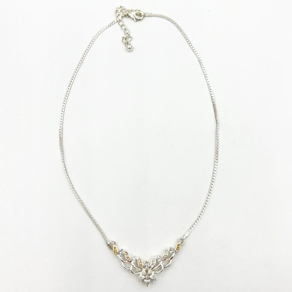 Vintage Avon Princess Elegance Necklace - Picture 2 of 3